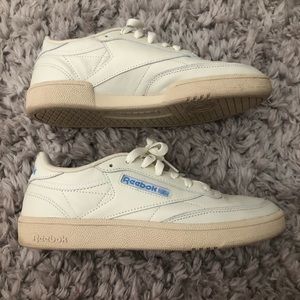 Reebok Sneakers